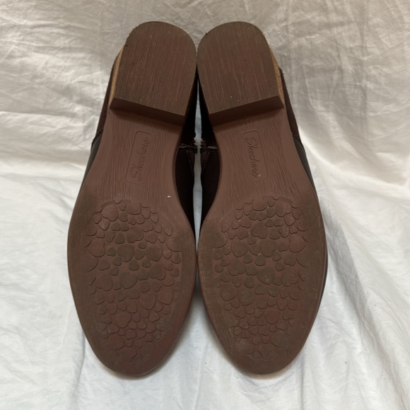 Women’s Skechers Air-Cooled Arch Fit Lasso dark brown ankle booties. Size 9.5 - Picture 11 of 14